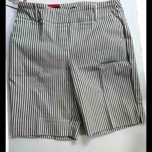Hilary Radley Womens Pull-On Bermuda Shorts Size M Off White& Navy